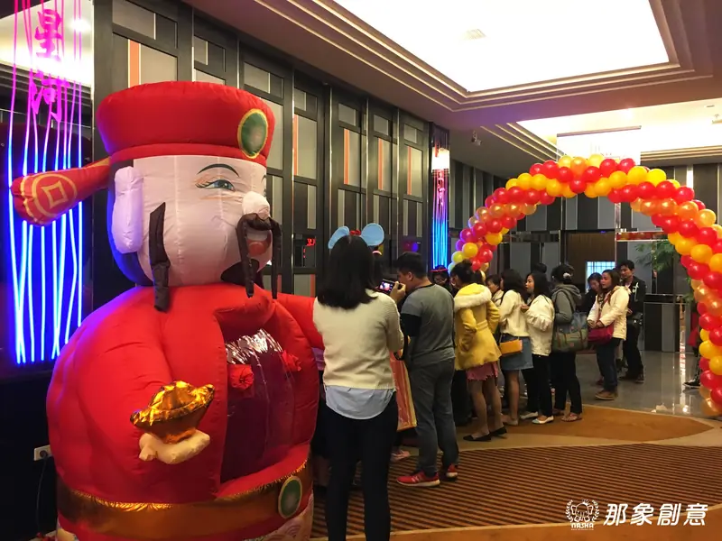 迎賓人偶互動